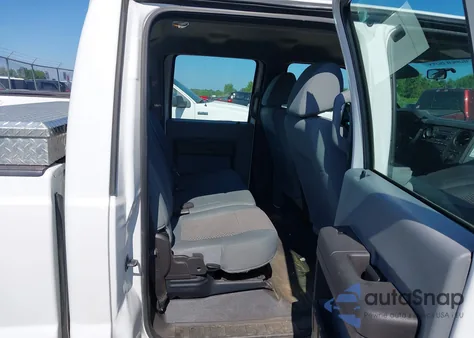 2011 Ford F-250 Xl из США, поврежденный, VIN 1FT7W2B6XBED04727